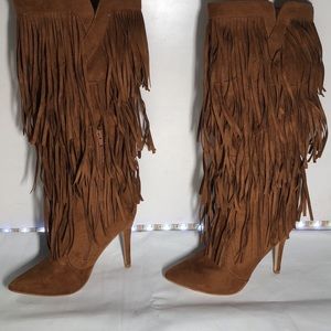 Knee high suede boots with shingles cowgirl style